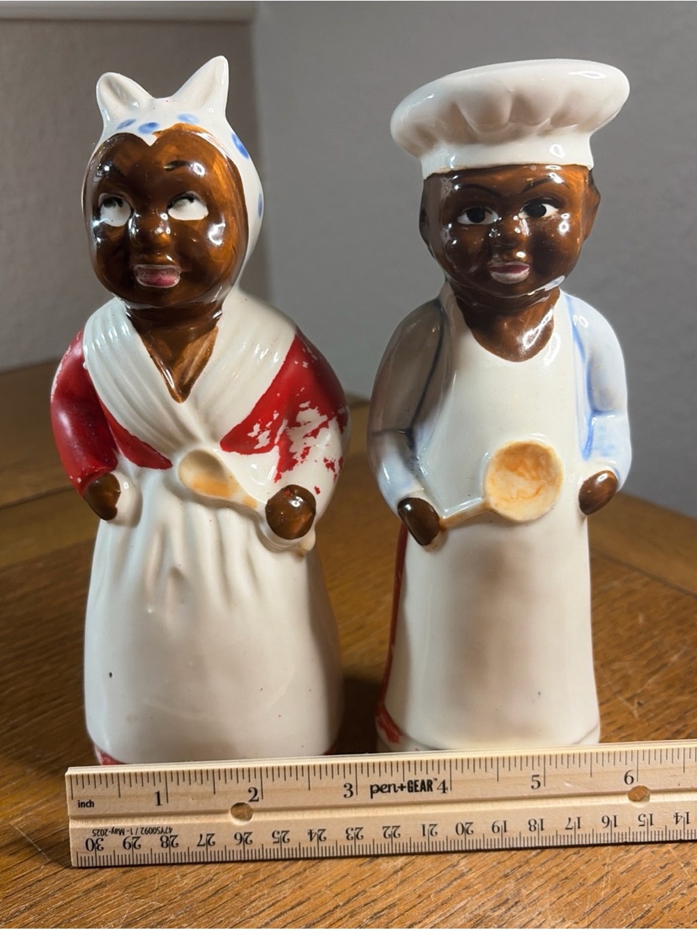 Vintage Large Americana Salt & Pepper Shakers (1940s–50s)  8” - Picture 7 of 8